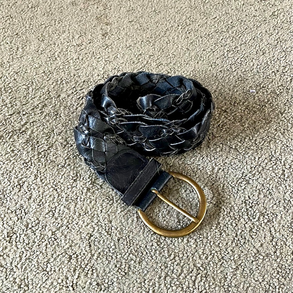 Black braided leather belt